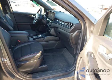 2024 Ford Escape St-Line z USA, uszkodzony, nr VIN 1FMCU0MN1RUA41682